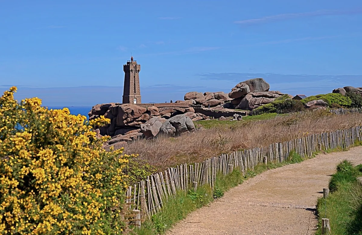 Bretonne : le sentier des douaniers, entre terre et mer